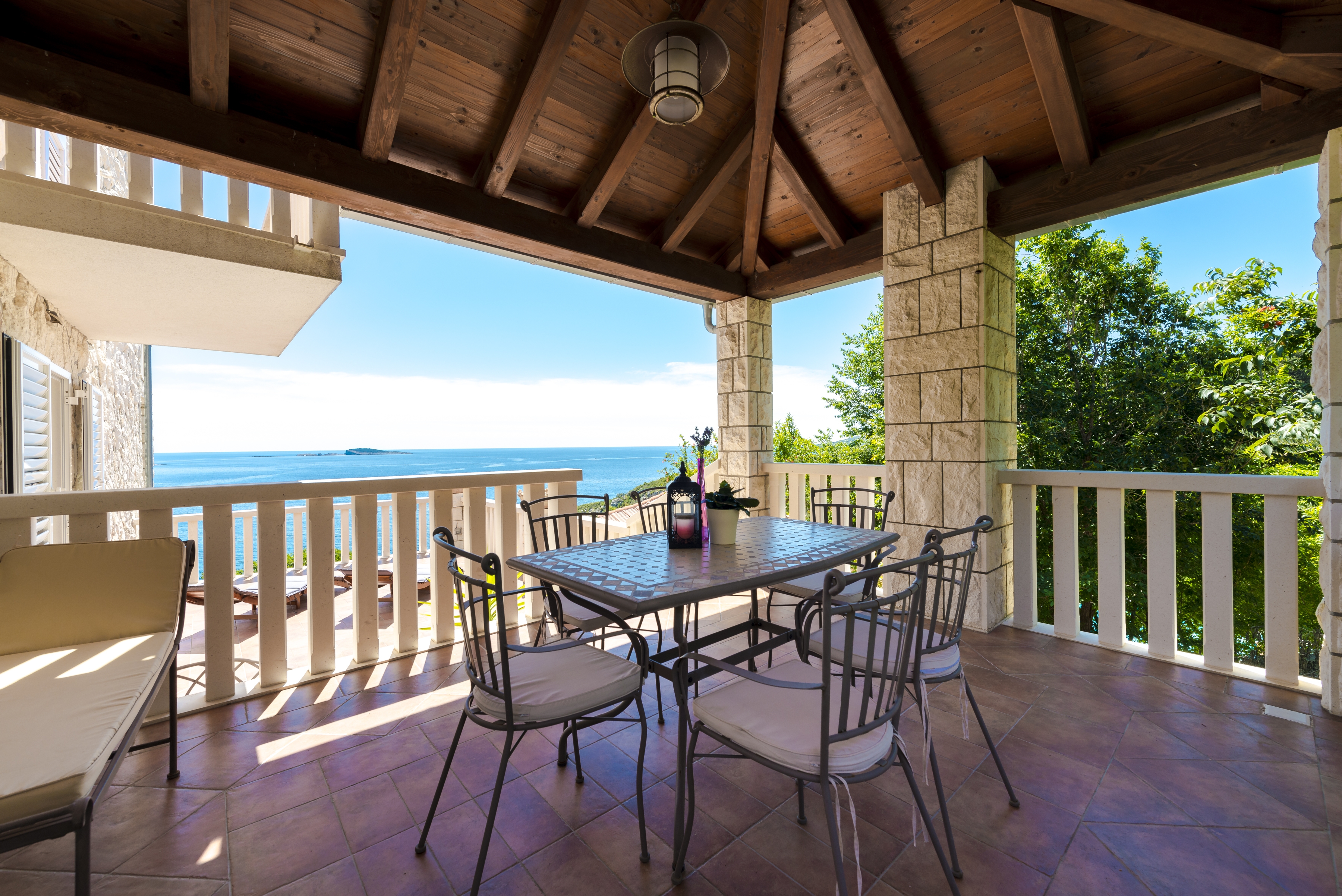 Four bedroom house with terrace and sea view Soline, Dubrovnik  K