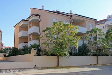 Property Novalja, Pag, Property 3555 - Apartments with pebble beach.