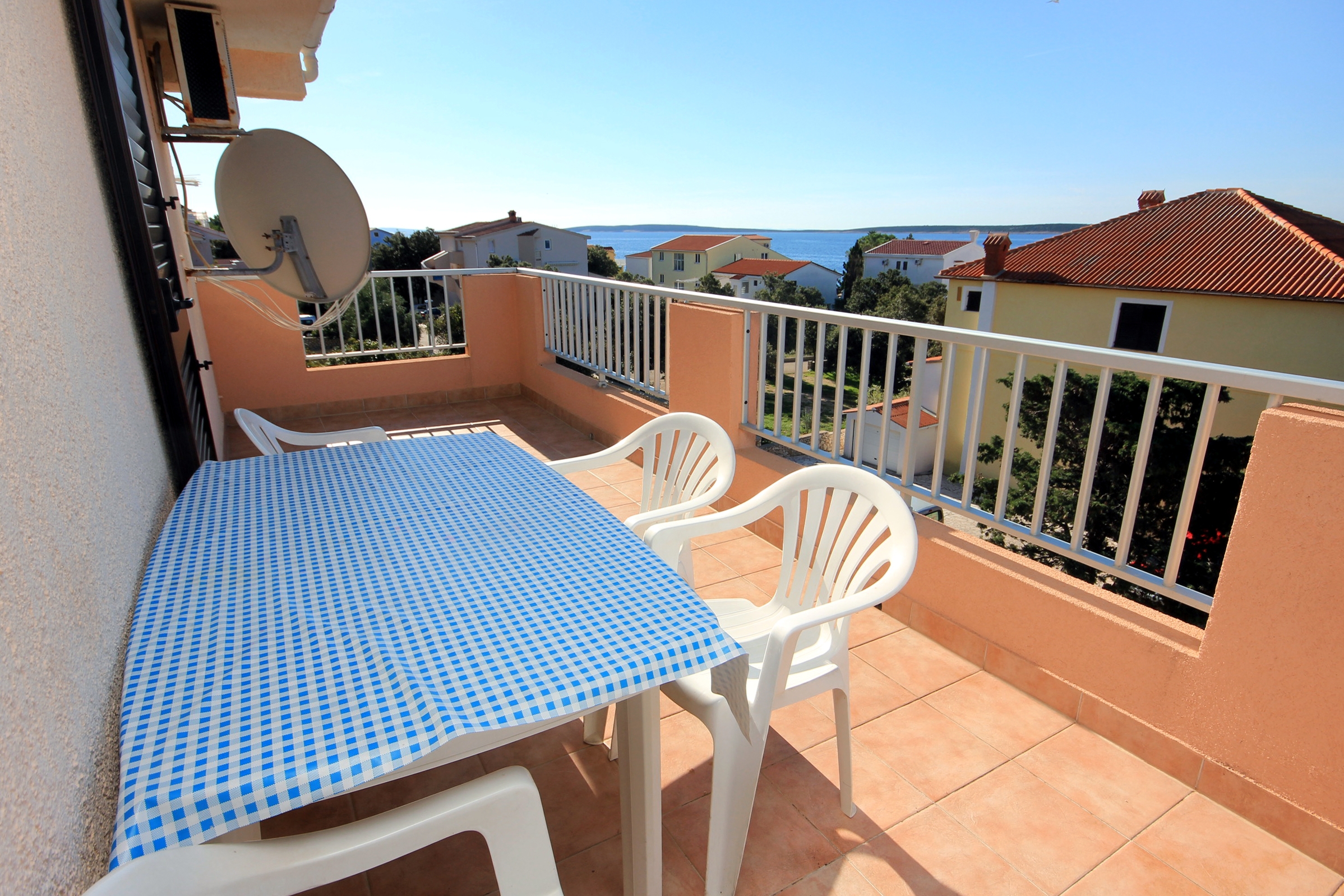 One bedroom apartment with terrace and sea view Mandre, Pag  A-a
