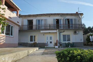 Property Novalja, Pag, Property 3558 - Apartments with pebble beach.