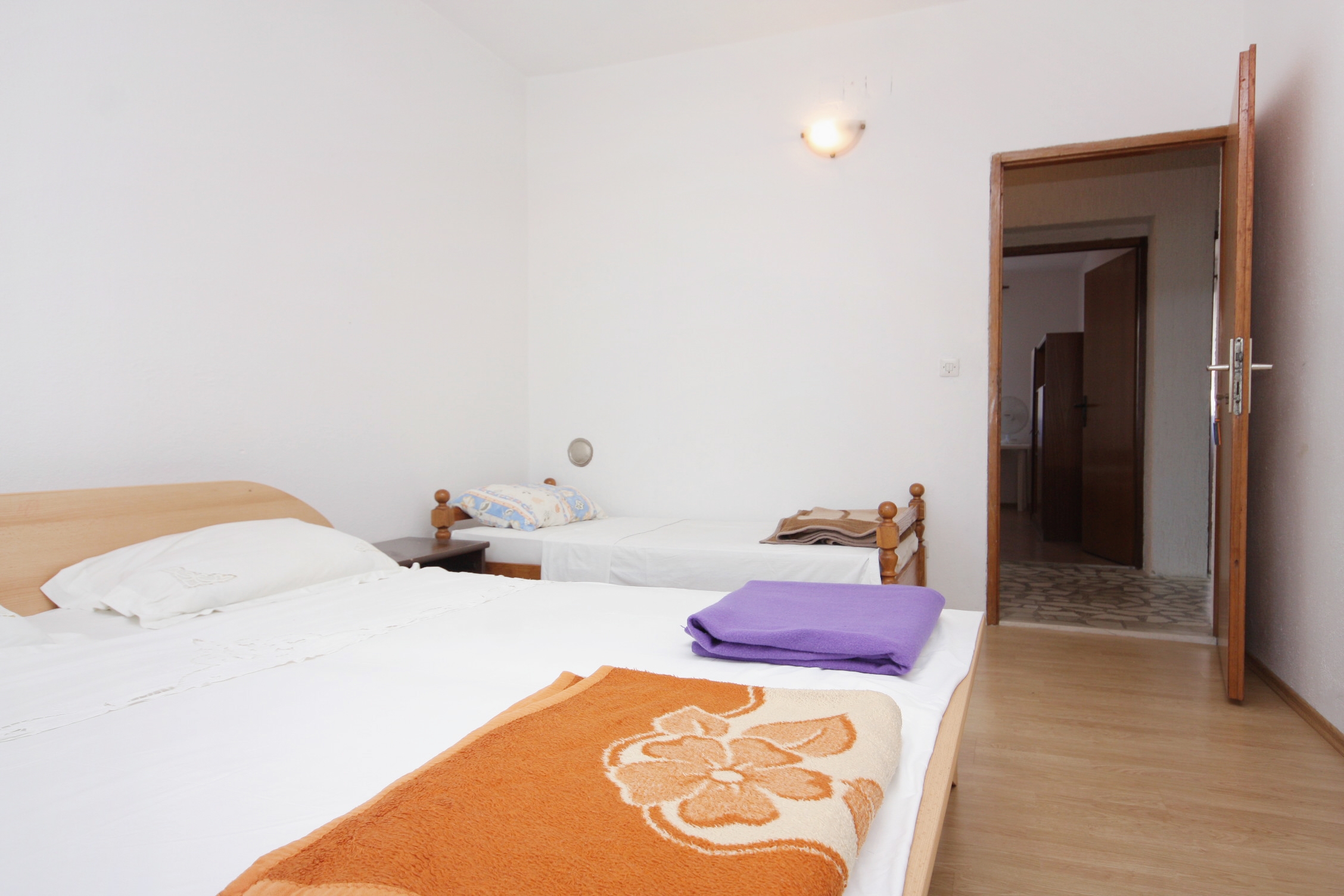 Comfortable and spacious apartment with balcony and sea view Sveti Petar, Biograd  A-b