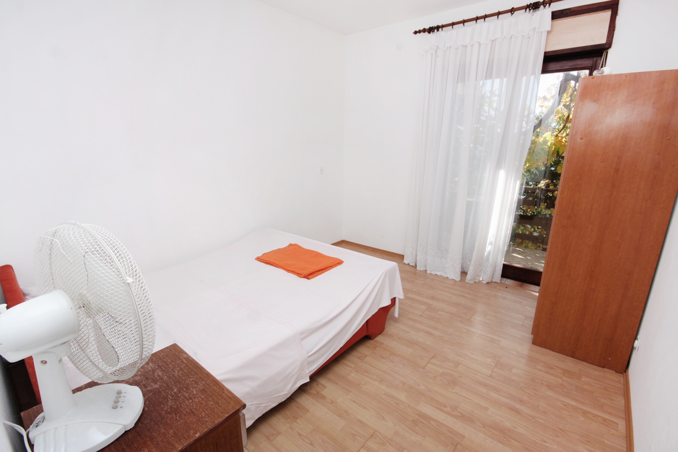 Comfortable and spacious apartment with balcony and sea view Sveti Petar, Biograd  A-b