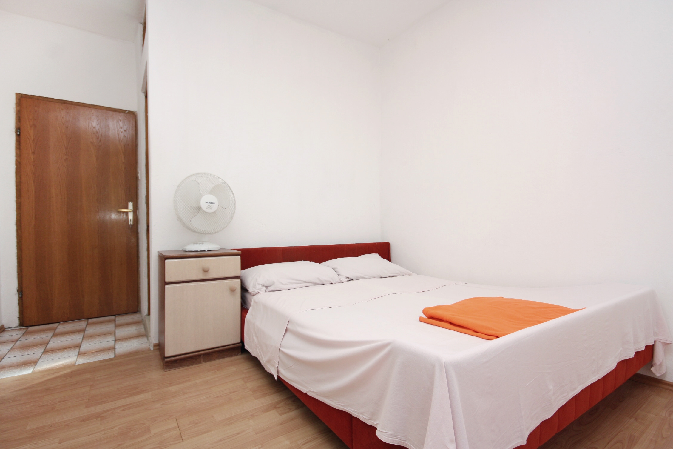 Comfortable and spacious apartment with balcony and sea view Sveti Petar, Biograd  A-b