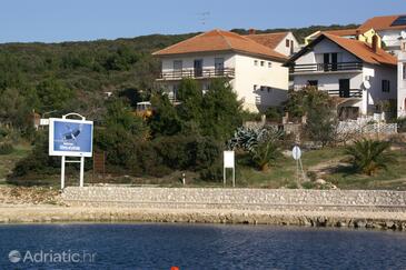 Sveti Petar, Biograd, Szálláshely 358 - Apartmanok a tenger közelében kavicsos stranddal.