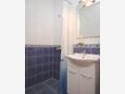 Bathroom Sućuraj, Bathroom in the apartment, (pet friendly) and WiFi.