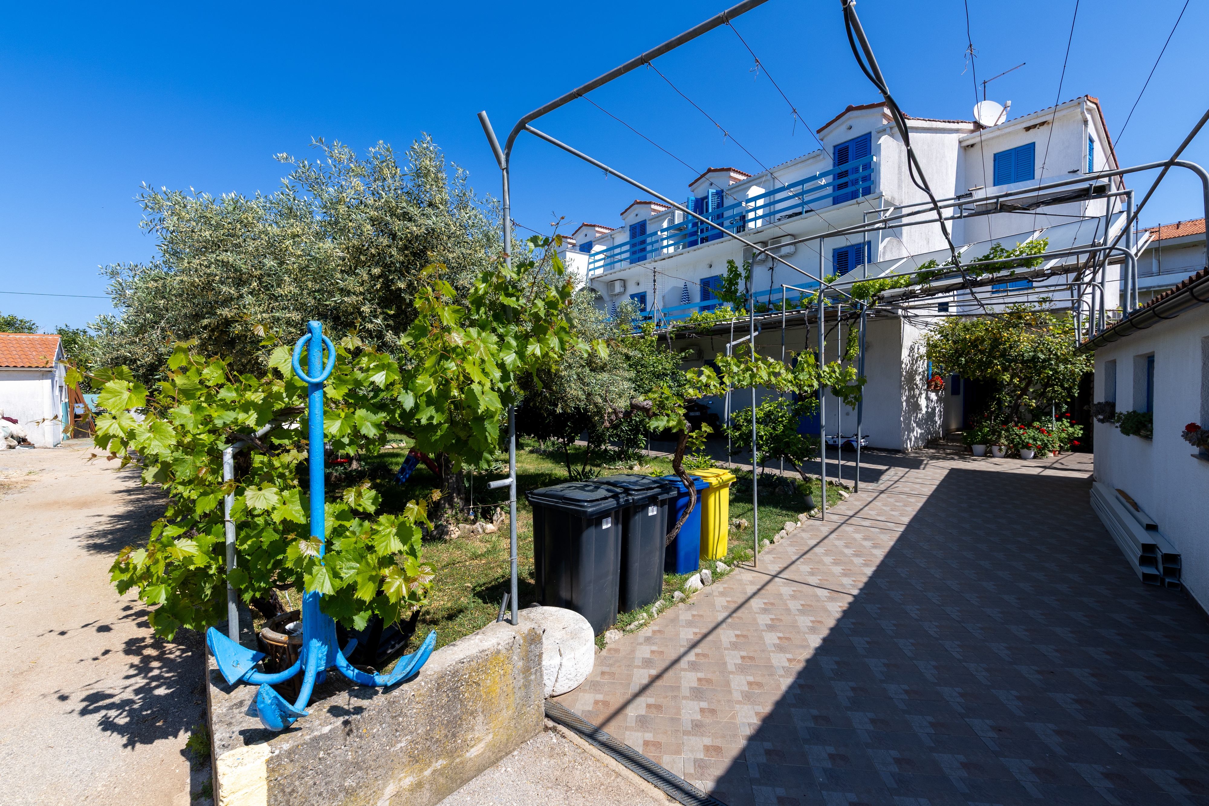 One bedroom apartment with balcony and sea view Sućuraj, Hvar (A-3589-d)