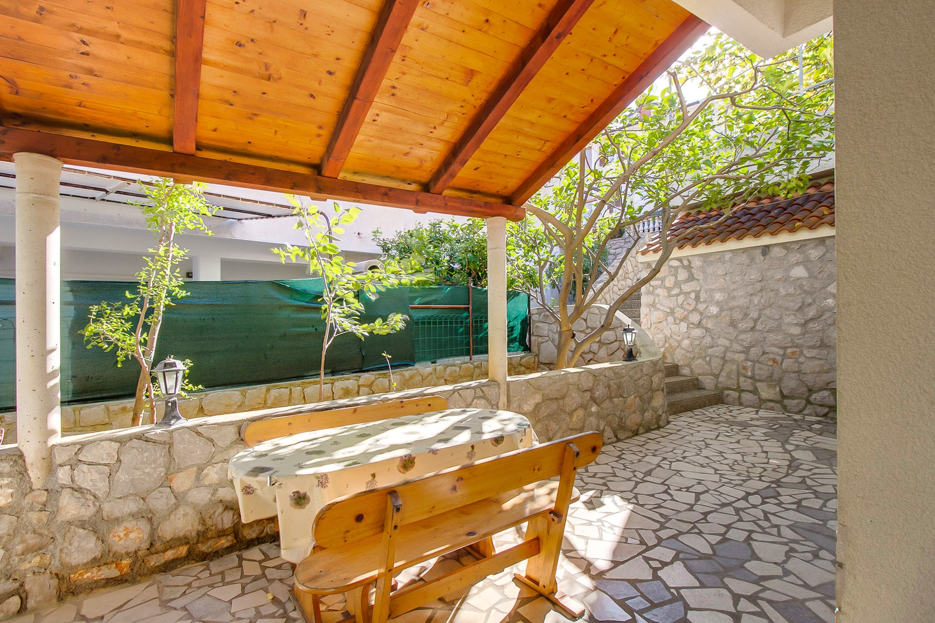 Two bedroom apartment with terrace Mali Lošinj, Lošinj  A-c