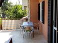 Terrace Valun, Terrace in the apartment, with a sea view and WiFi.