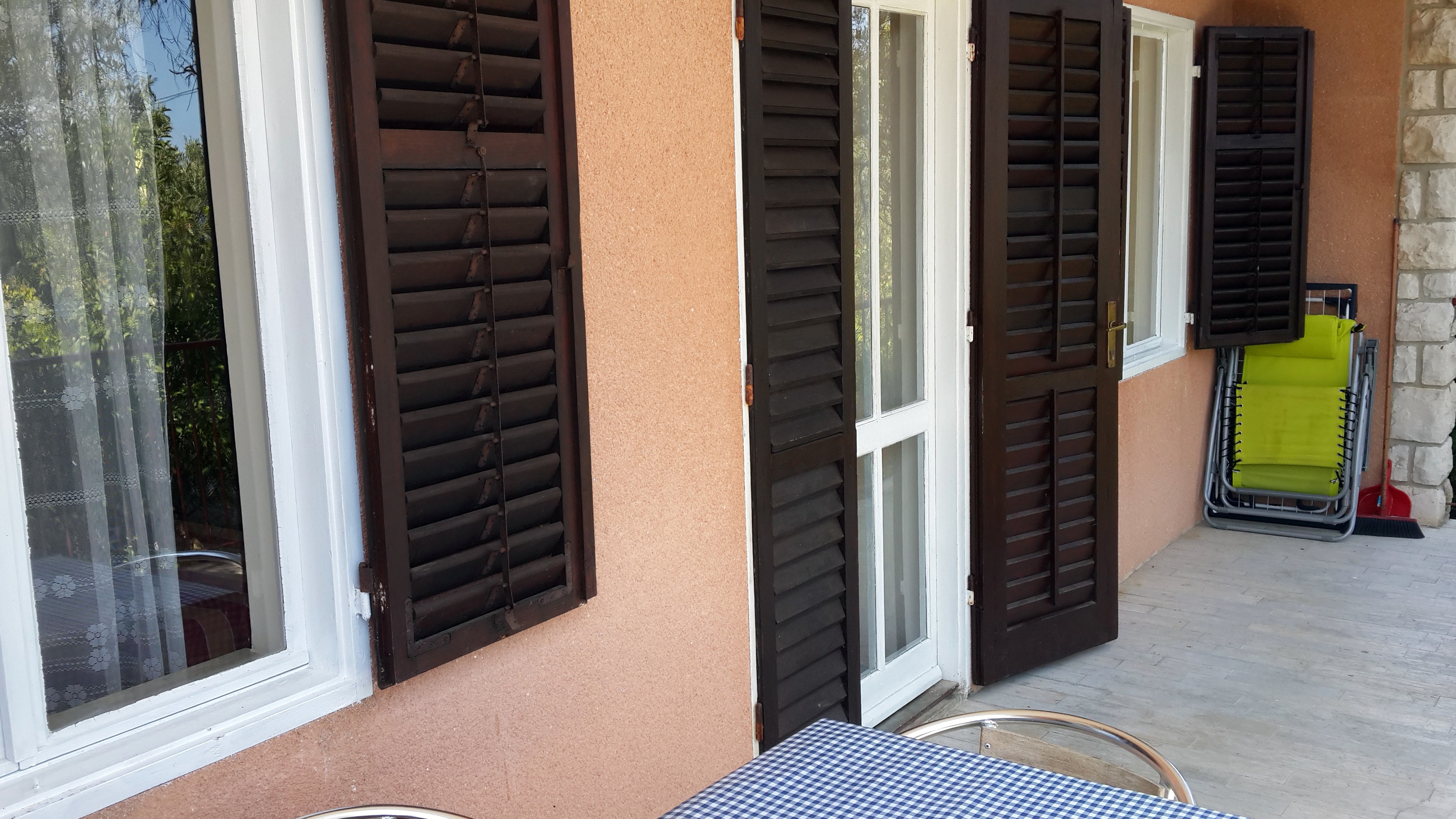 Two bedroom apartment with terrace and sea view Valun, Cres  A-a