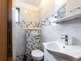 Salle de bain Jagodna, Salle de bain dans l’hébergement en type apartment, animaux acceptés et WiFi.