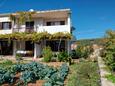 Hébergement Jelsa, Hvar, Hébergement 4002 - Appartement avec une plage de galets.