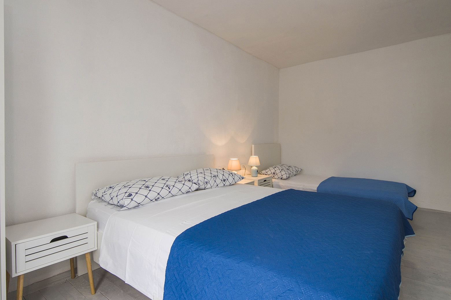Four bedroom house near beach Cove Skozanje, Hvar  K