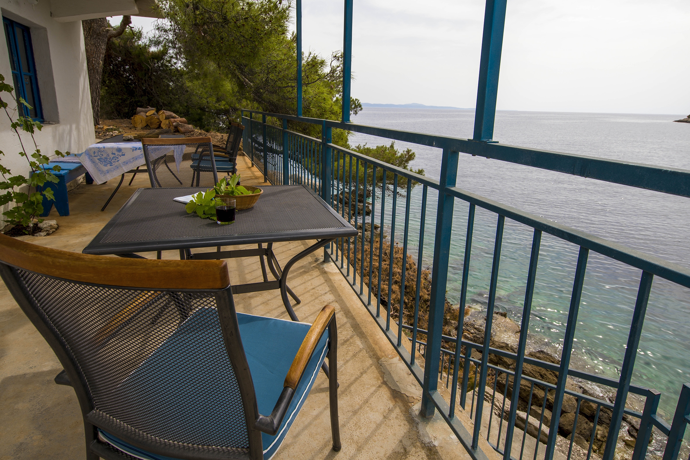 Four bedroom house near beach Cove Skozanje, Hvar  K