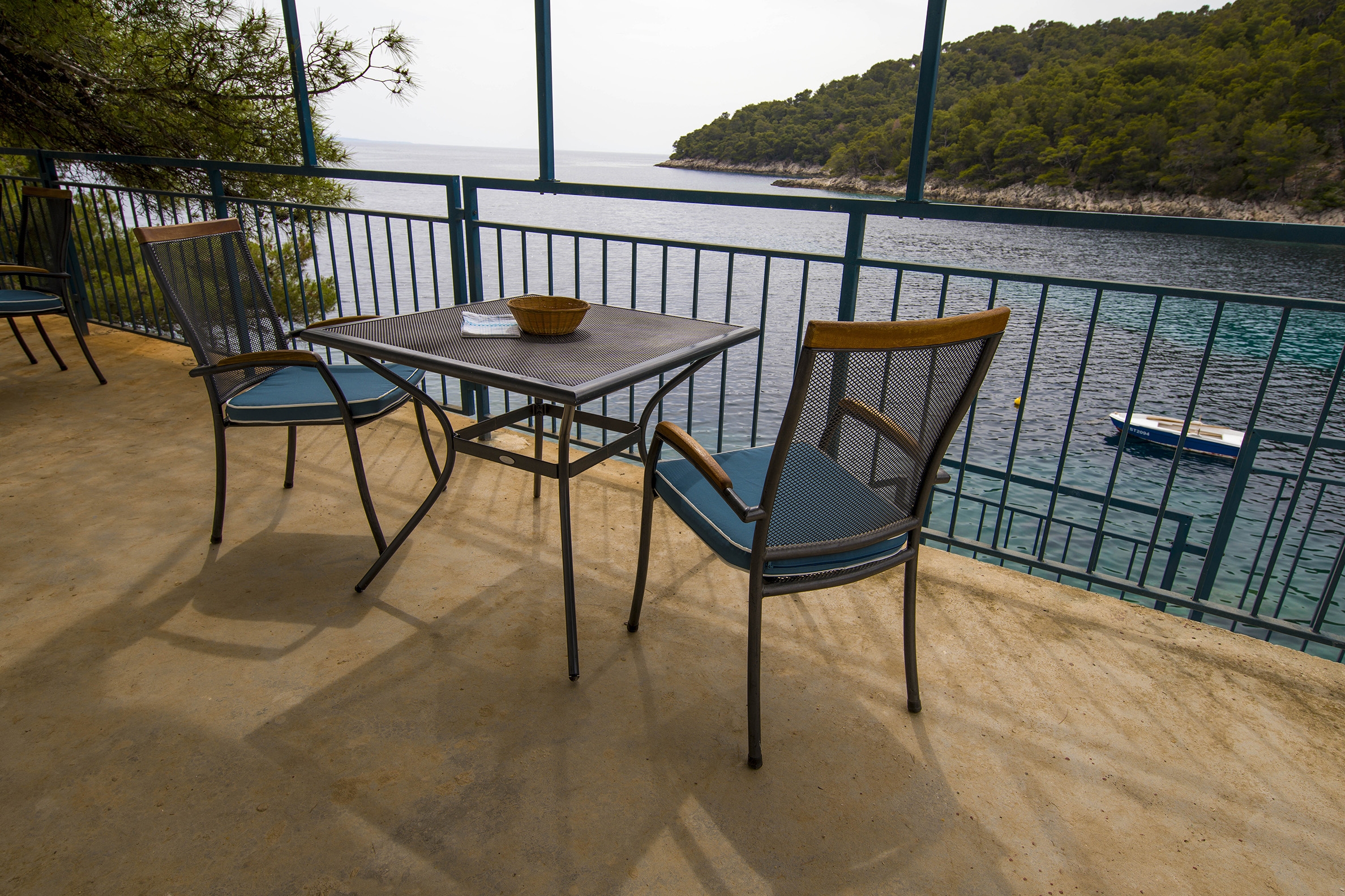 Four-bedroom house near beach Cove Skozanje, Hvar (K-4009)