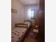 Bedroom 2 Stari Grad, Bedroom 2 in the apartment, (pet friendly) and WiFi.