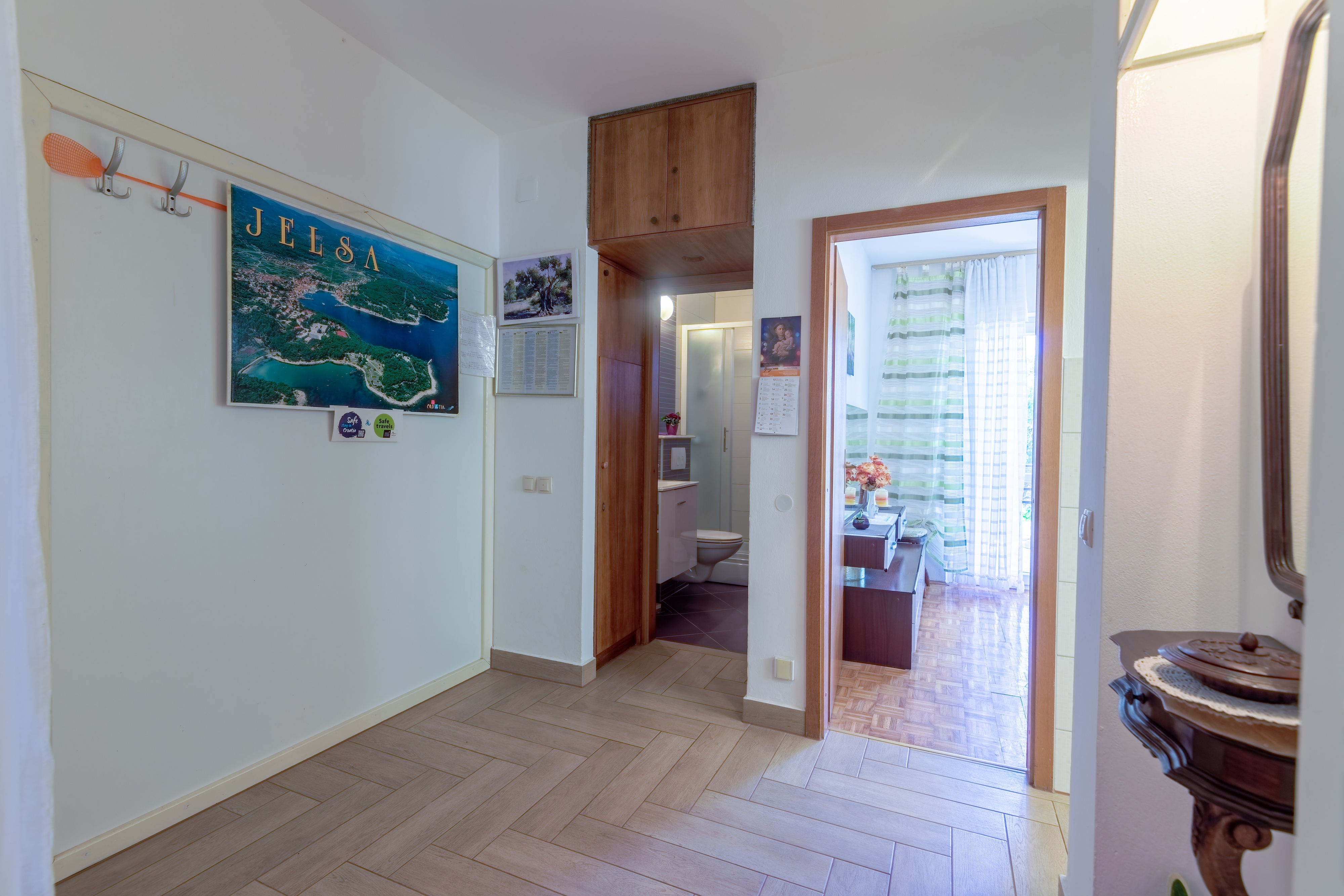 One bedroom apartment with terrace and sea view Jelsa, Hvar  A-a