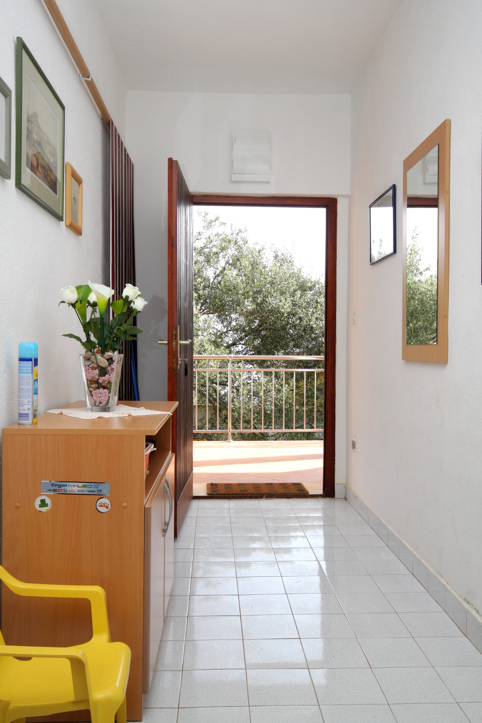Three bedroom apartment with terrace and sea view Cove Skozanje, Hvar  A-a