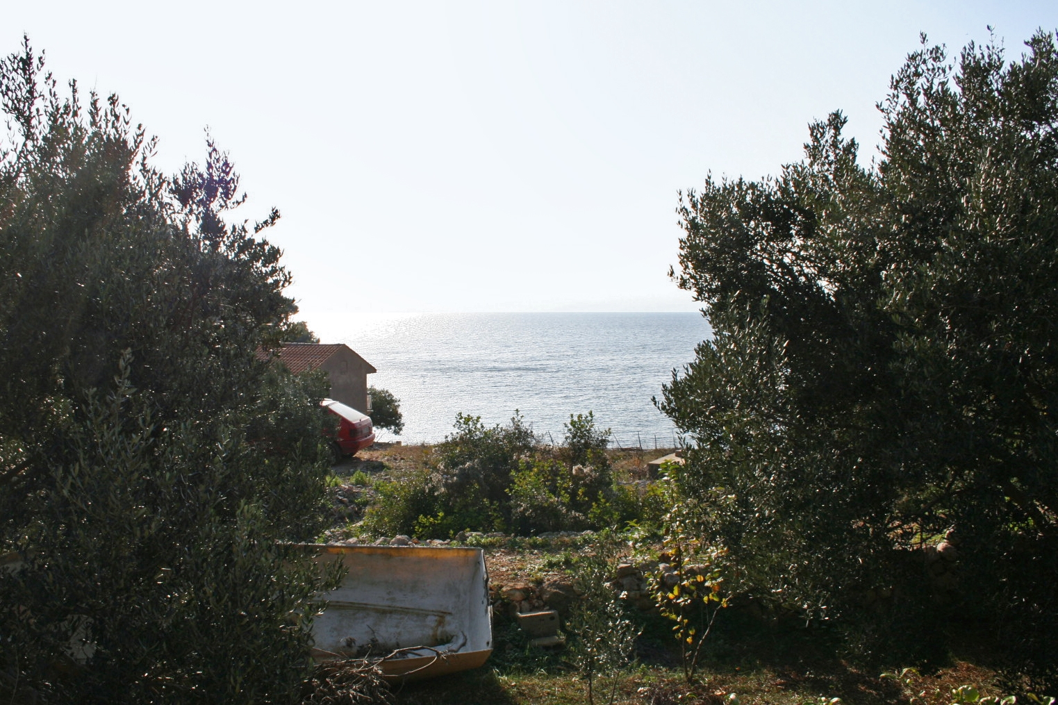Three bedroom apartment with terrace and sea view Cove Skozanje, Hvar  A-a