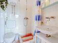 Bathroom Vrboska, Bathroom in the apartment, (pet friendly) and WiFi.
