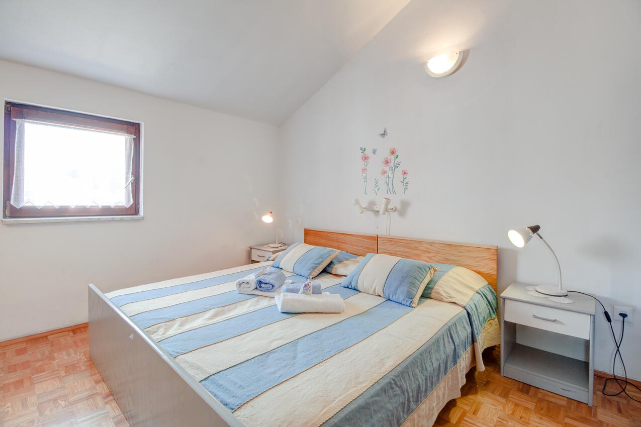 Apartmán v meste Vrboska - 4025