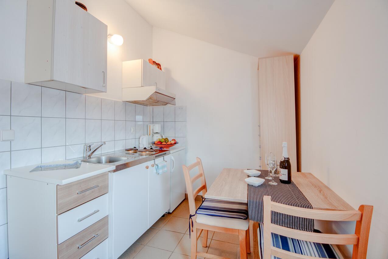 Apartmán v meste Vrboska - 4025