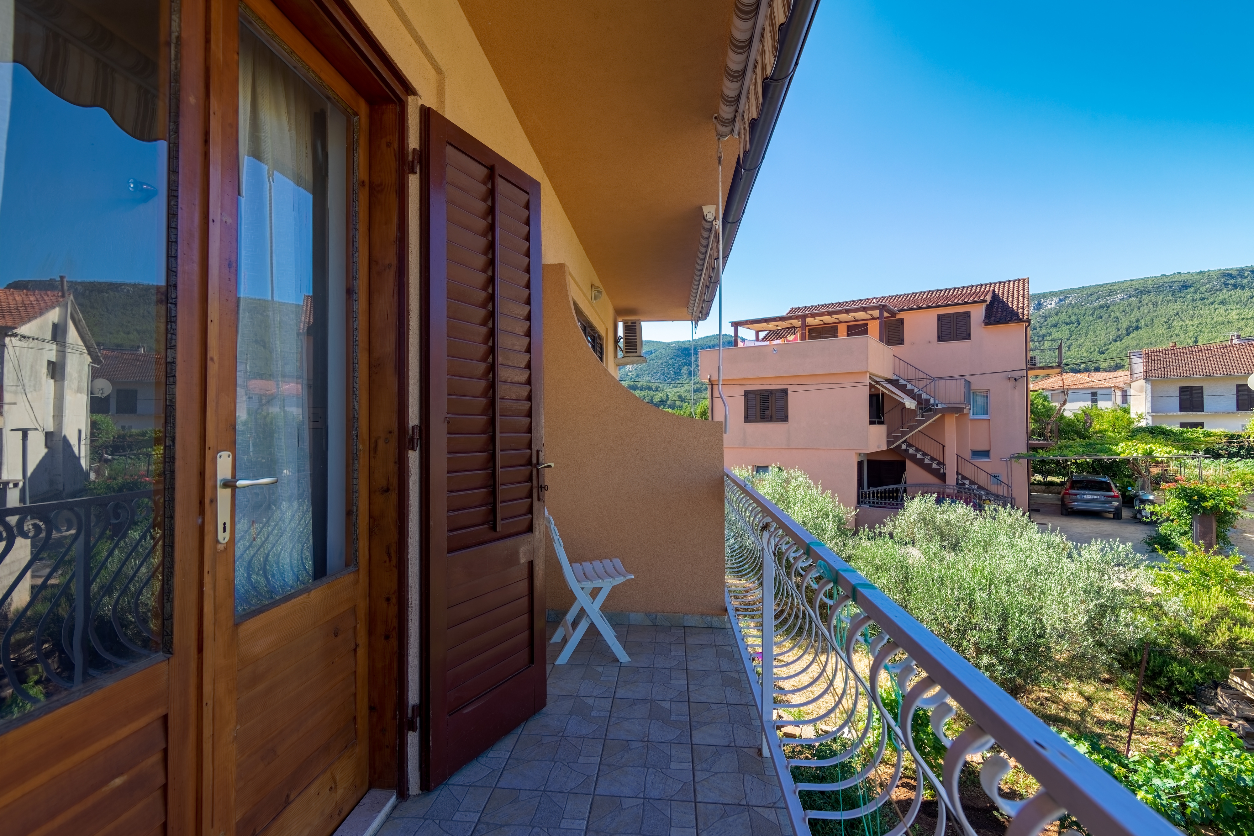 Two bedroom apartment with terrace Jelsa, Hvar  A-a