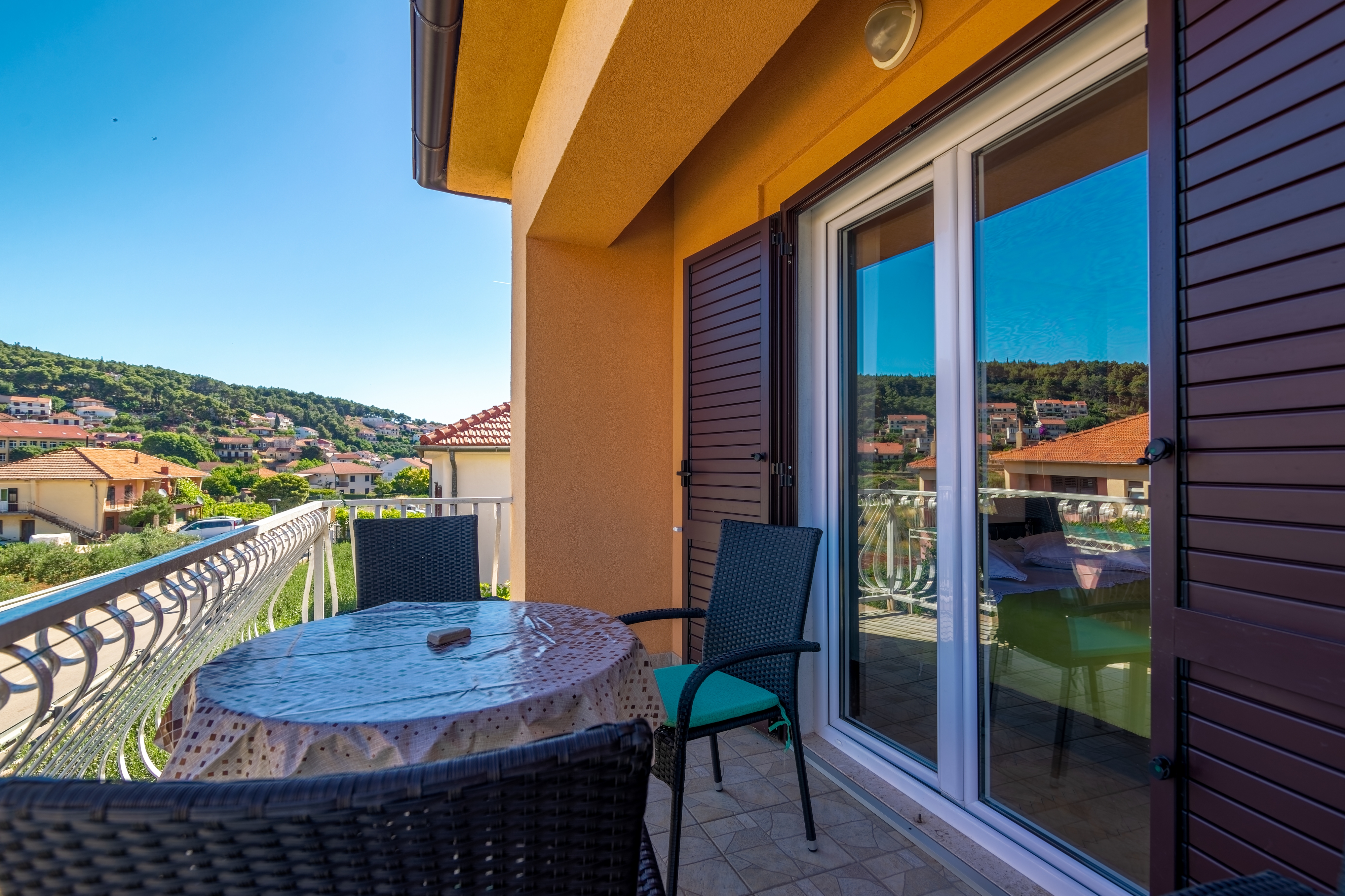 Two bedroom apartment with terrace Jelsa, Hvar  A-a
