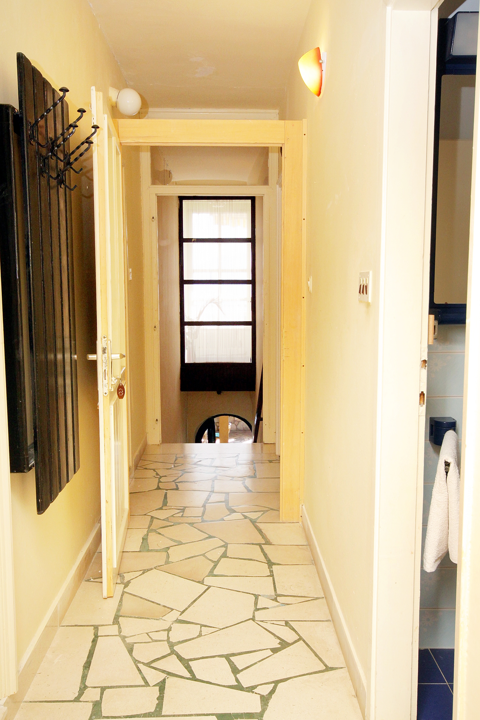 Two bedroom apartment near beach Sućuraj, Hvar  A-e
