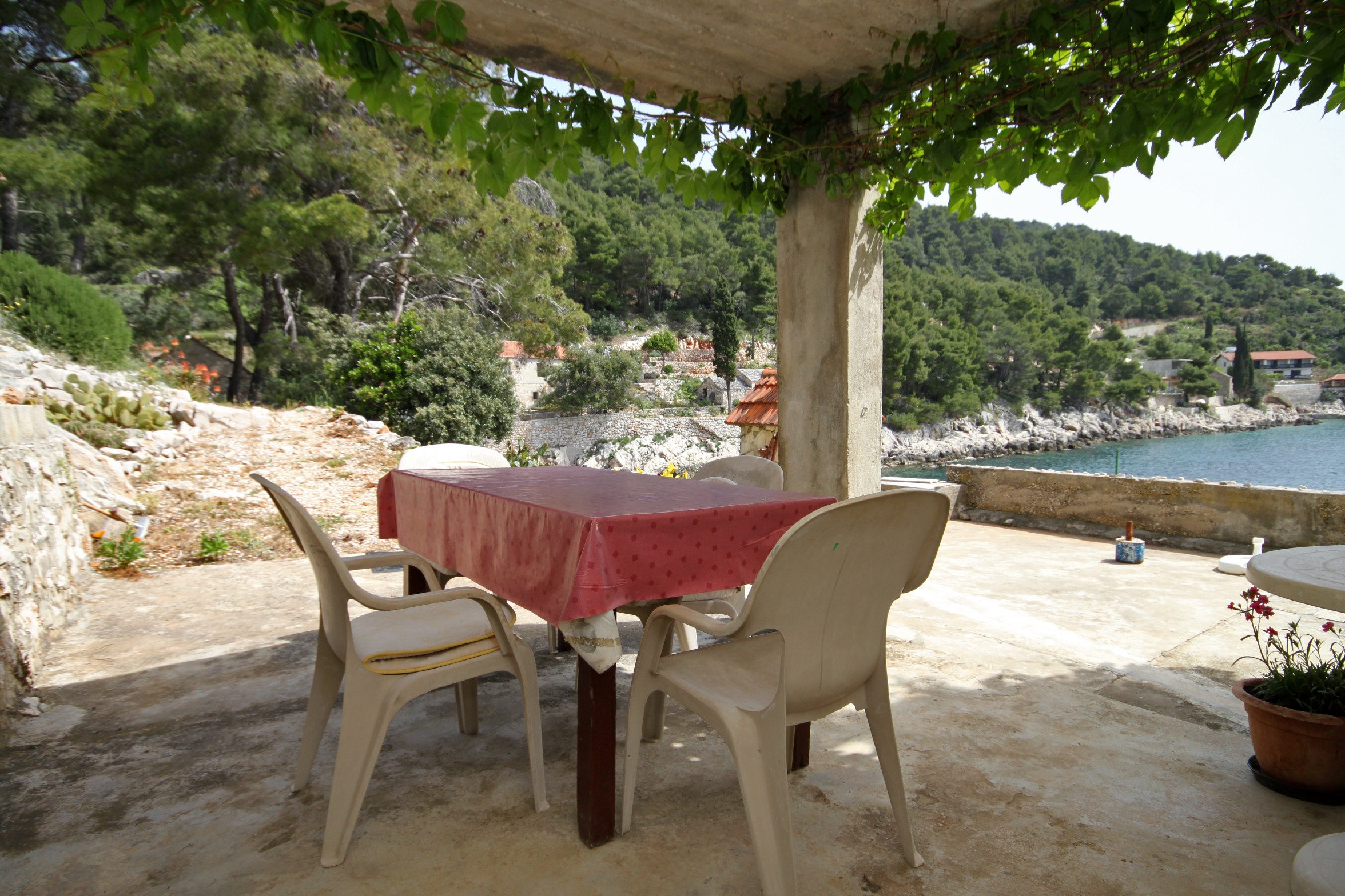 Four bedroom house near beach Cove Lučica, Hvar  K