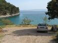Parkiralište Smokvina, Hvar, Parkiralište 4036 - Apartmani blizu mora sa šljunčanom plažom.