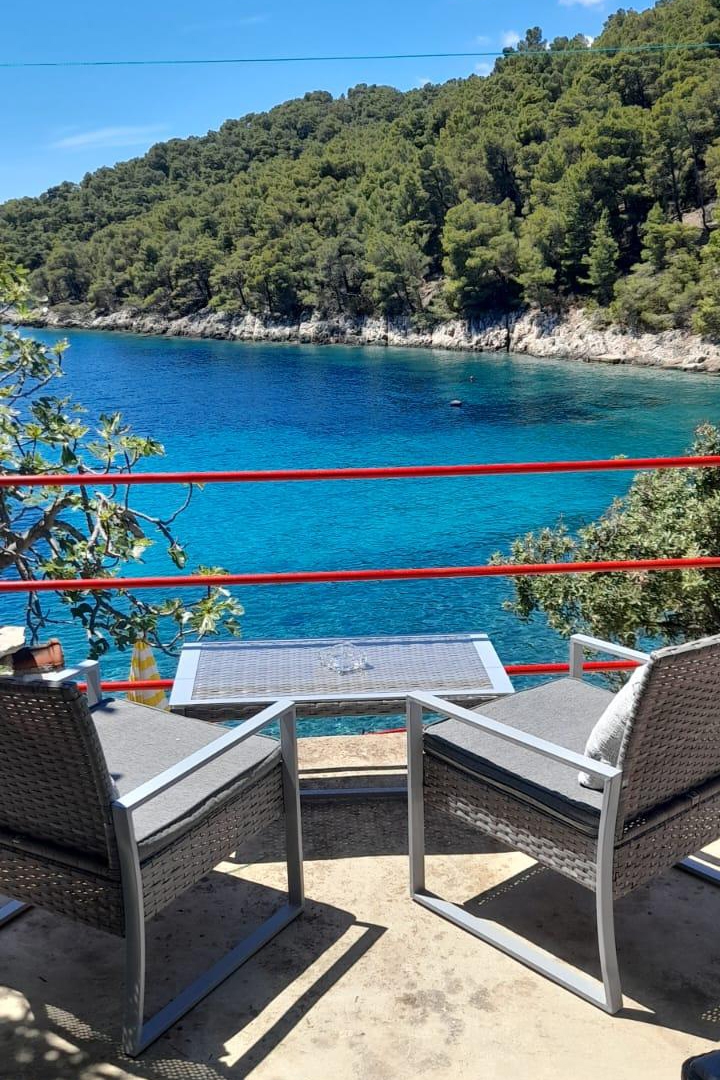 Two bedroom house near beach Cove Skozanje, Hvar  K