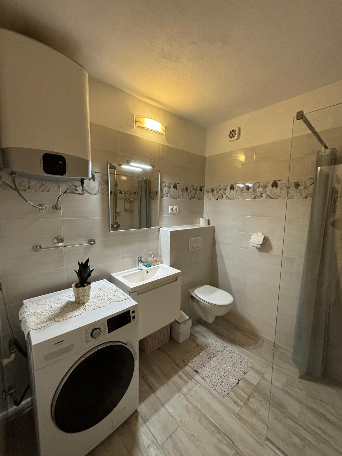 Two bedroom apartment with balcony Jelsa, Hvar  A-b