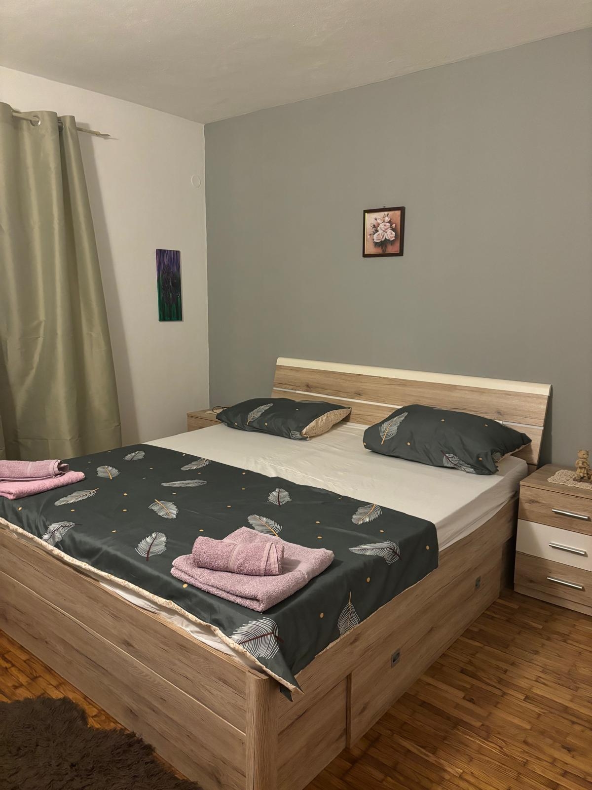 Two bedroom apartment with balcony Jelsa, Hvar  A-b