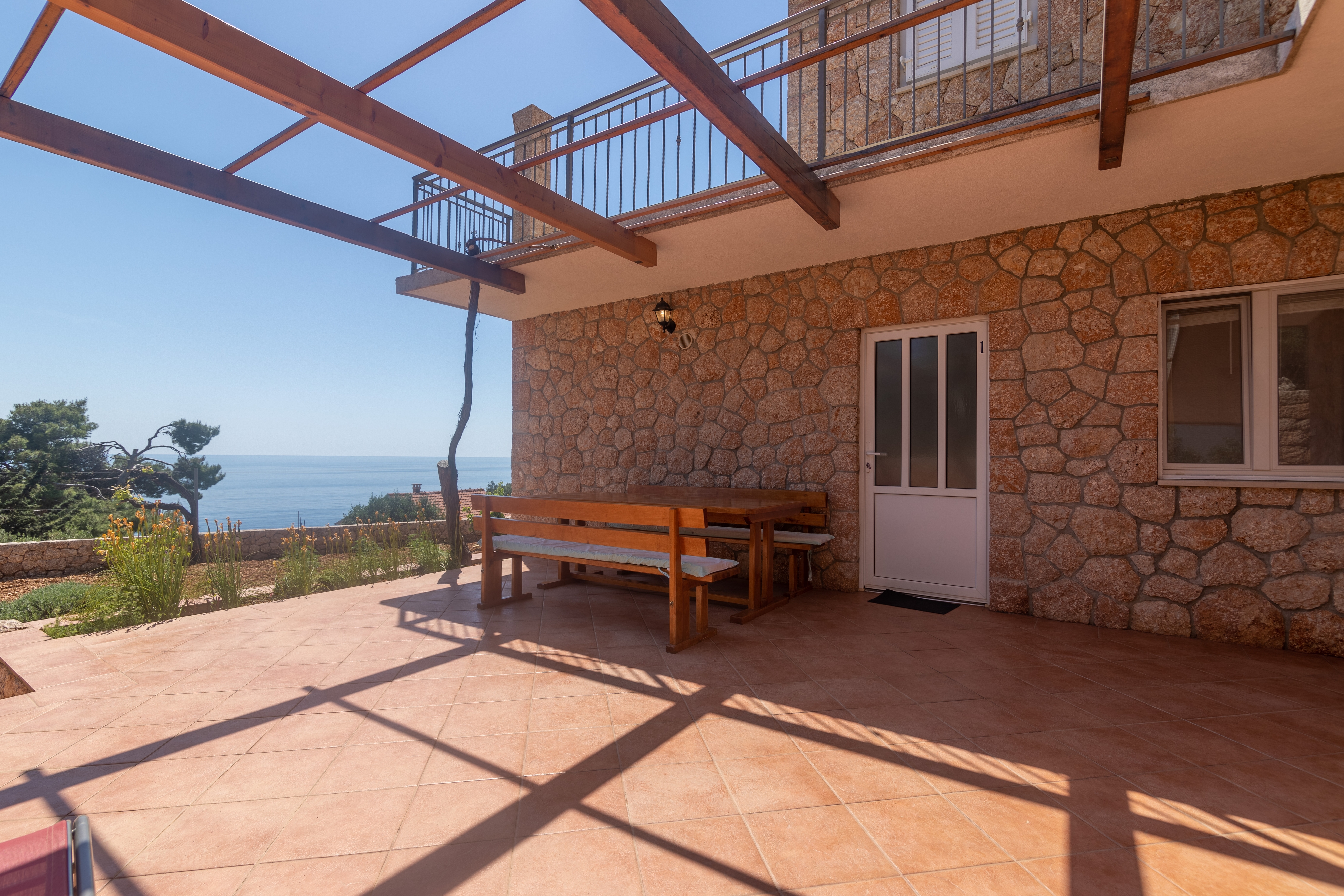 Two bedroom apartment with terrace and sea view Sveta Nedilja, Hvar  A-b