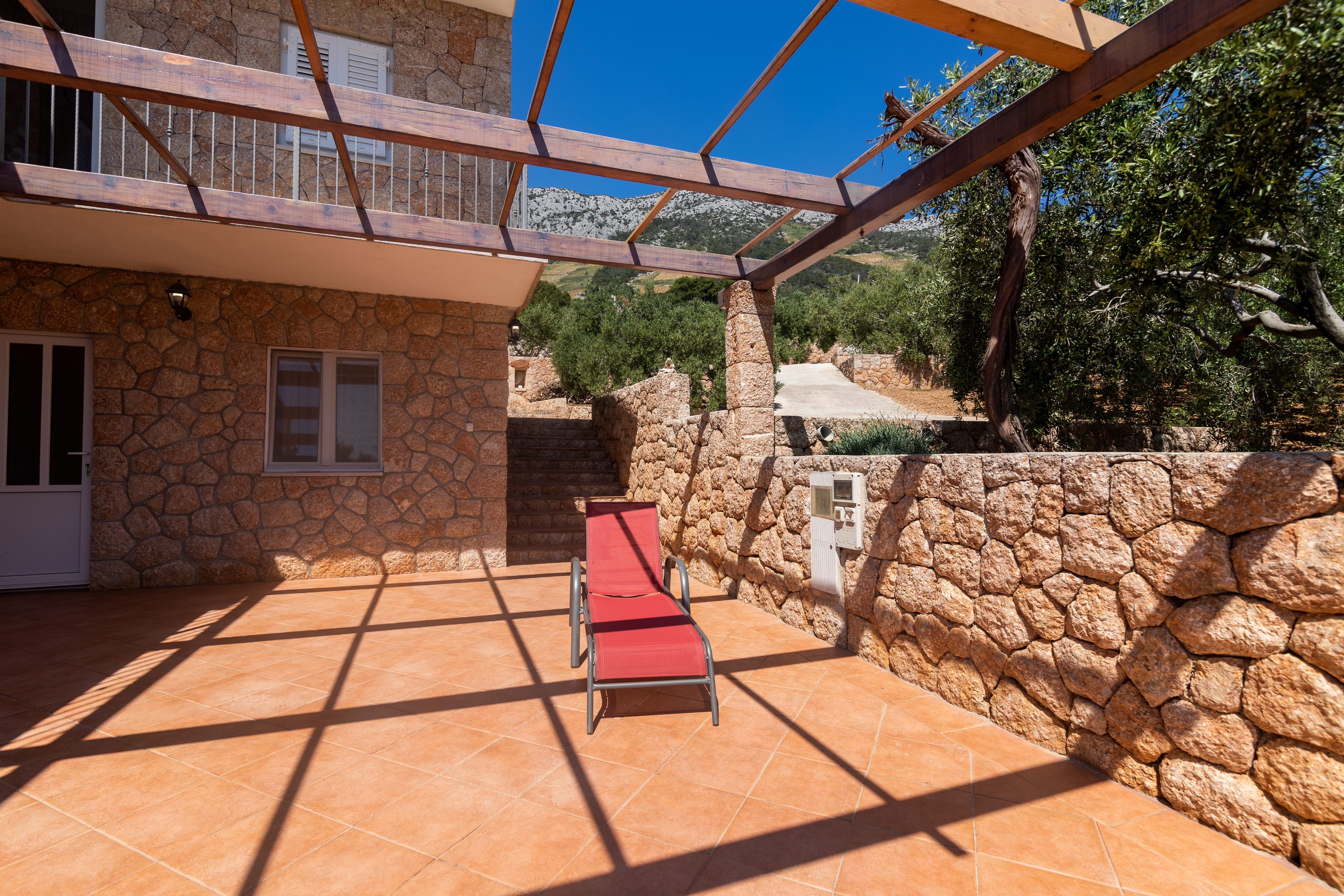 Two bedroom apartment with terrace and sea view Sveta Nedilja, Hvar  A-b