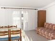 Dining room Stara Novalja, Dining room in the apartment, air condition available.