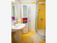 Bathroom Mandre, Bathroom in the apartment, (pet friendly) and WiFi.