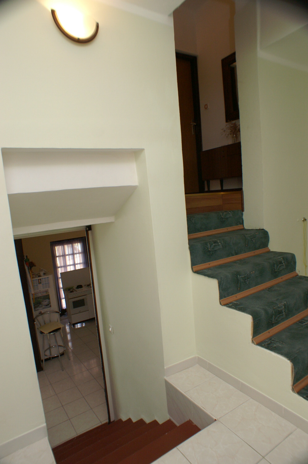 Comfortable and spacious apartment near beach Zubovići, Pag  A-a