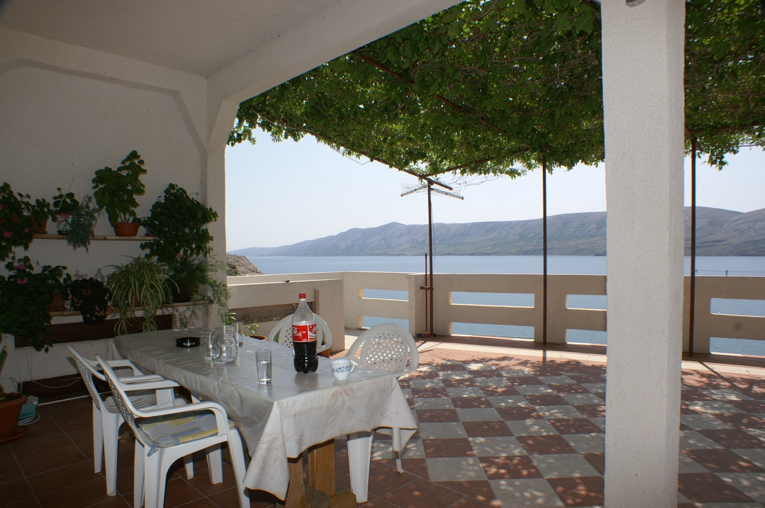 Comfortable and spacious apartment near beach Zubovići, Pag (A-4065-a) Comfortable and spacious apartment near beach Zubovići, Pag (A-4065-a)