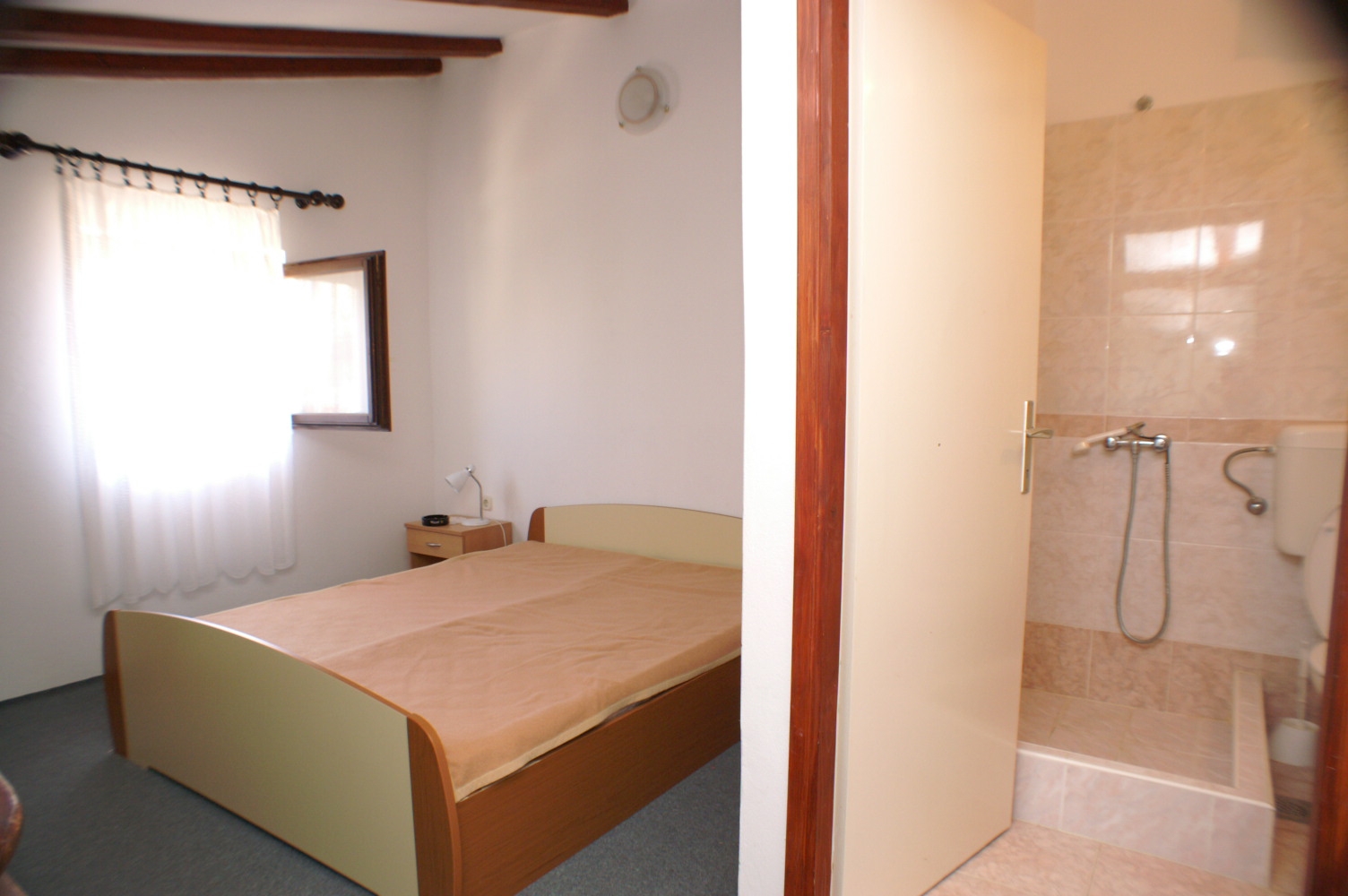 Room near beach Zubovići (Pag) (S-4065-a) Room near beach Zubovići (Pag) (S-4065-a)