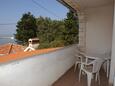 Balkon 1 Novalja, Balkon 1 v ubytování typu apartment, s výhledem na moře, domácí mazlíčci povoleni a WiFi.