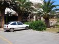 Parking lot Novalja, Pag, Parking lot 4068 - Apartments near sea with pebble beach.