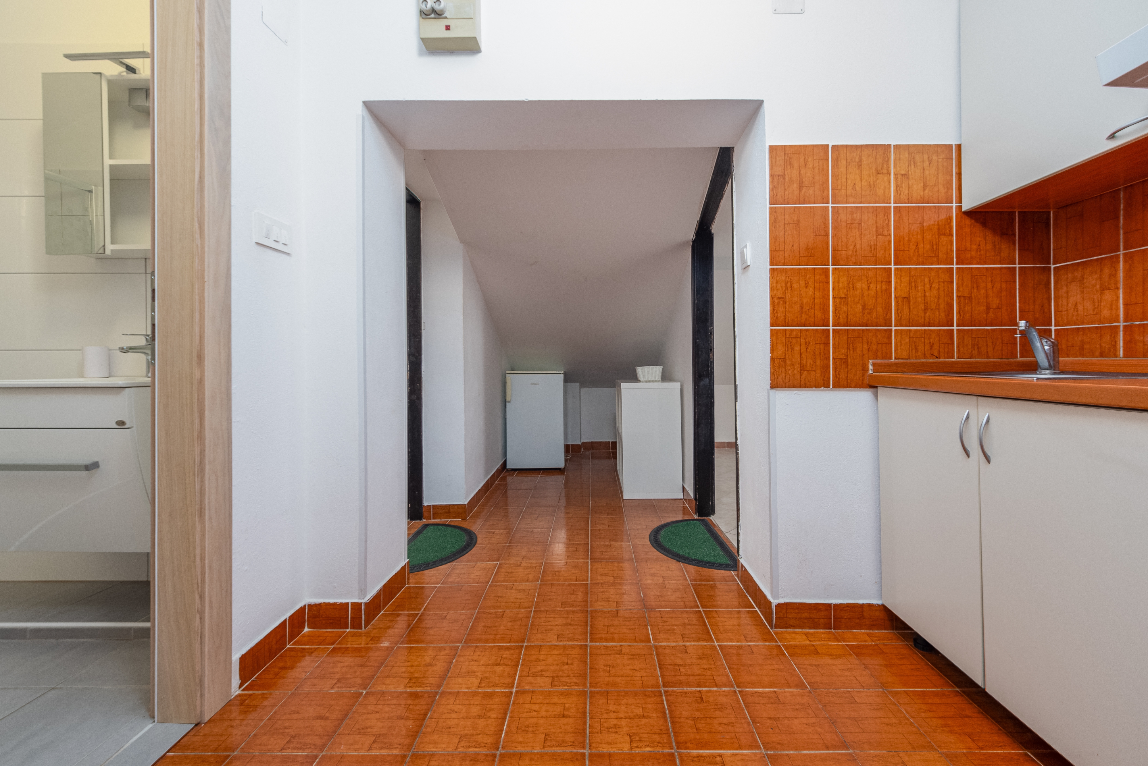 Two bedroom apartment near beach Stara Novalja, Pag  A-a
