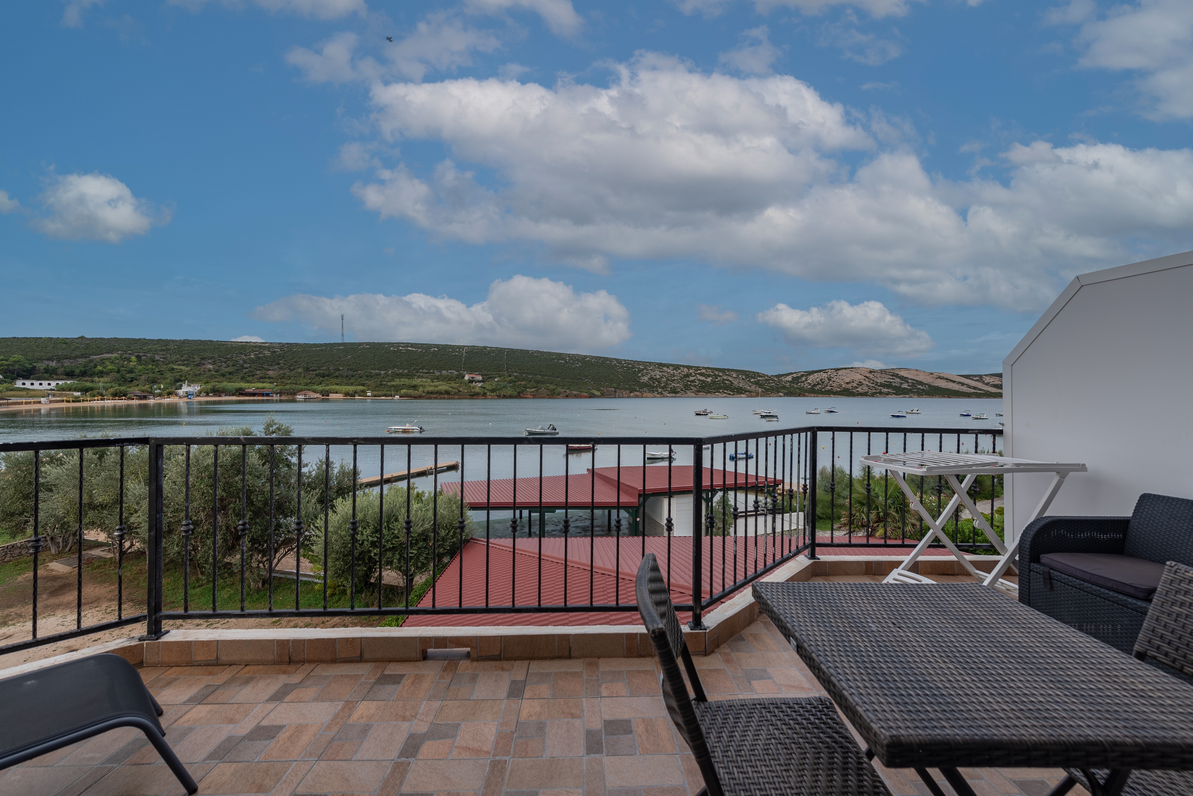 Studio flat near beach Stara Novalja, Pag  AS-b