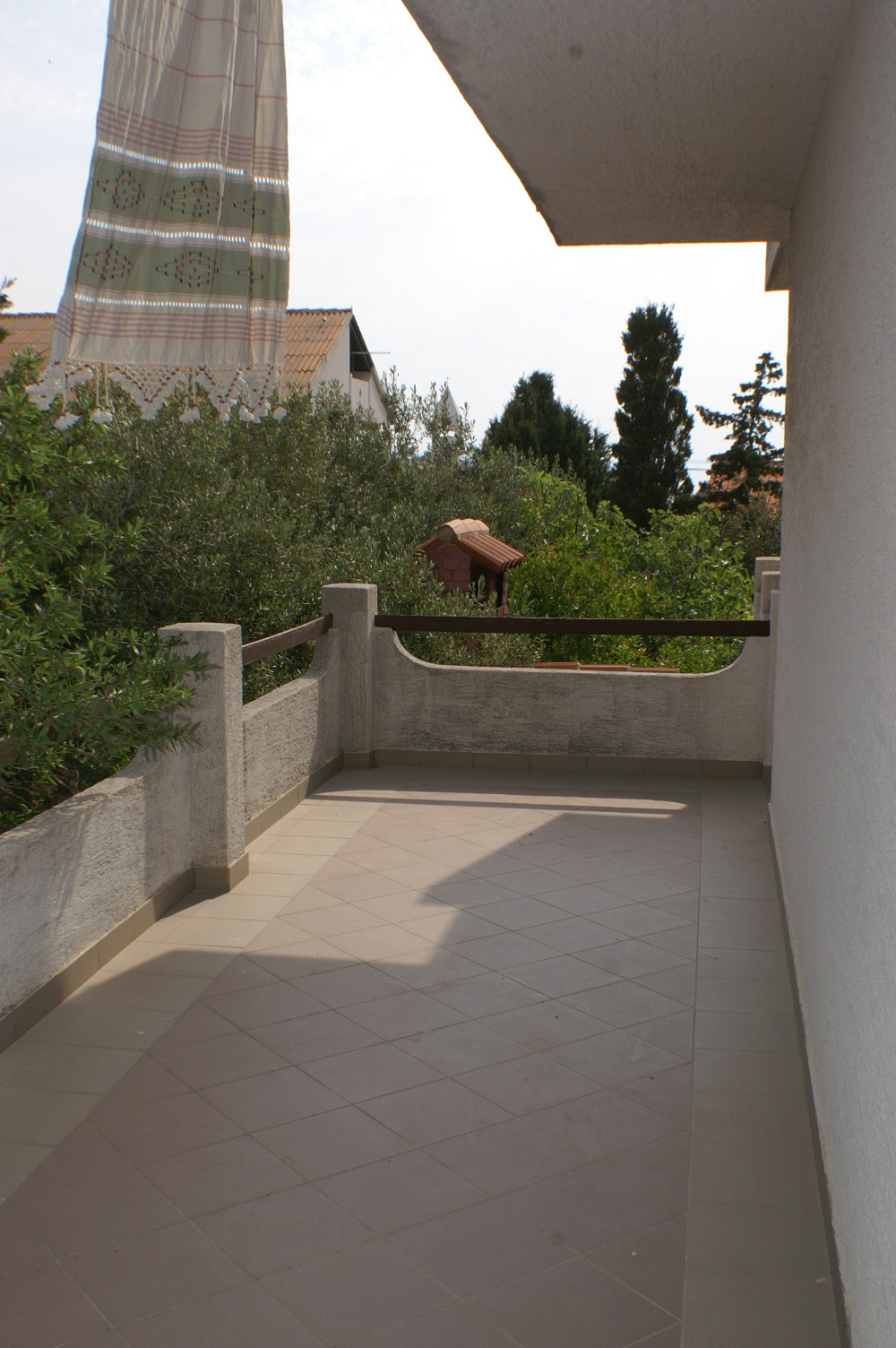 Two bedroom apartment with terrace Mandre, Pag  A-a
