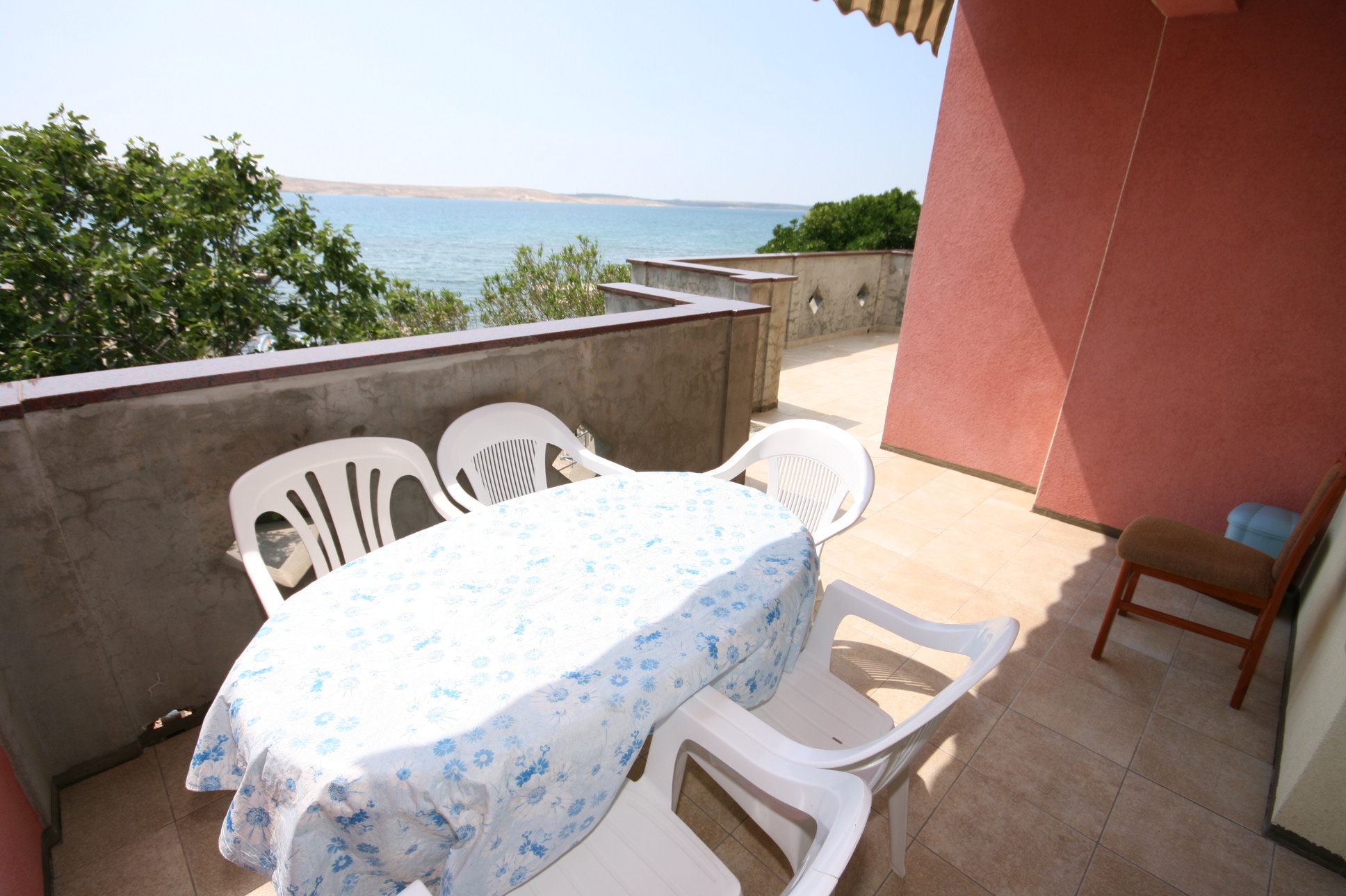 One bedroom apartment near beach Kustići, Pag (A-4081-a) One bedroom apartment near beach Kustići, Pag (A-4081-a)