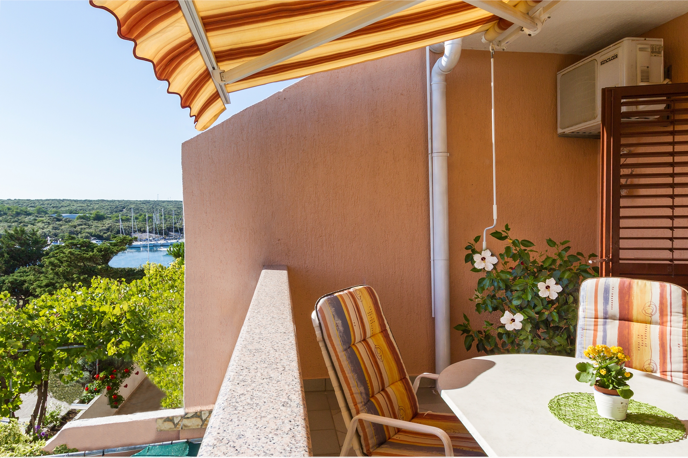Two bedroom apartment with terrace and sea view Šimuni, Pag  A-a