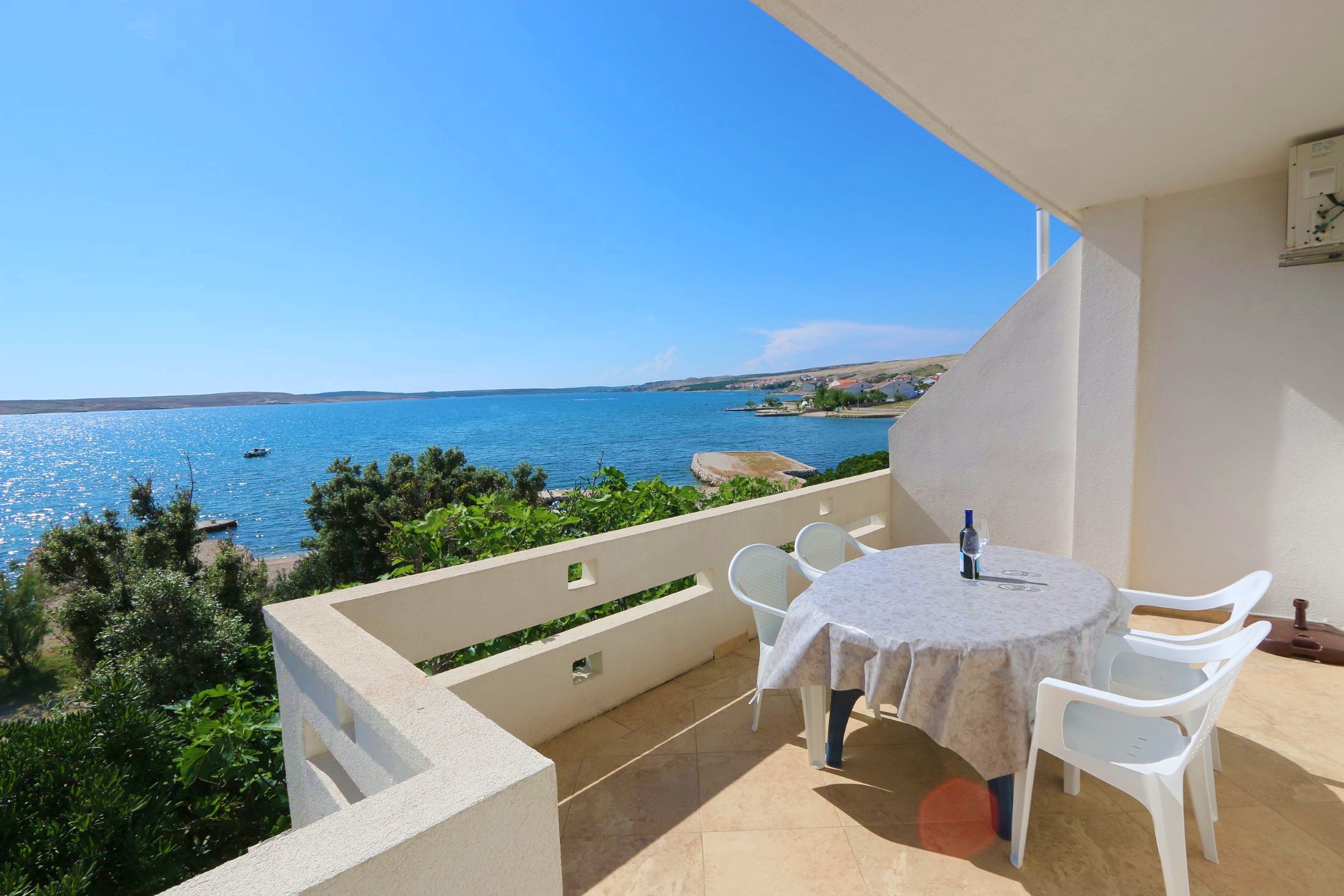 One bedroom apartment near beach Kustići, Pag (A-4086-c)