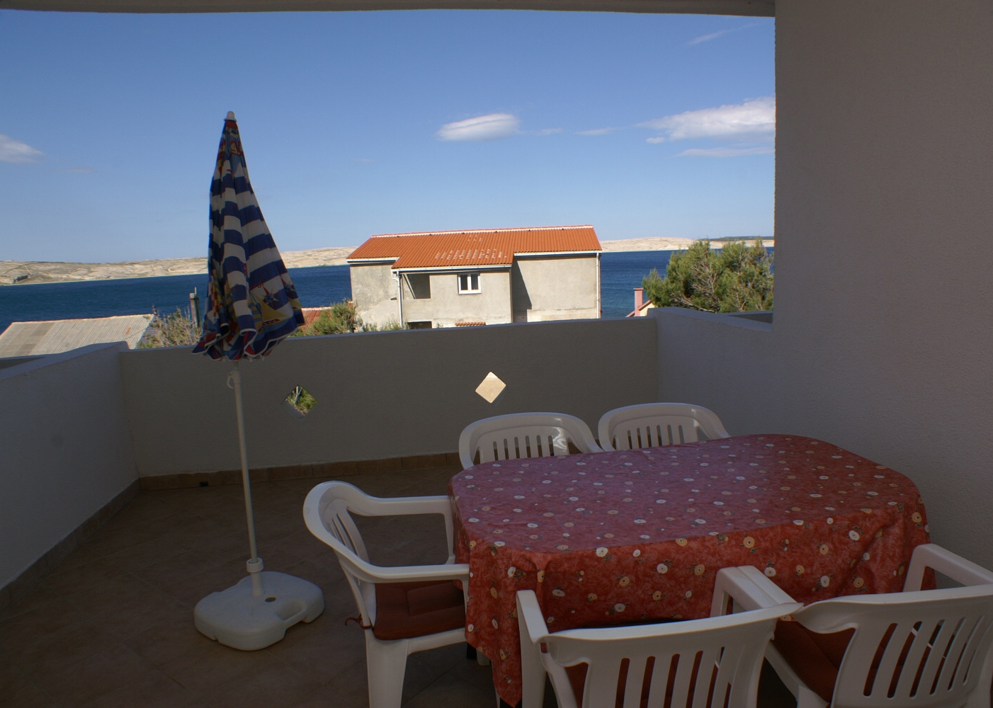One bedroom apartment near beach Kustići, Pag (A-4087-d)