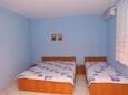 Ložnice Kustići, Ložnice v ubytování typu apartment, s klimatizací, domácí mazlíčci povoleni a WiFi.